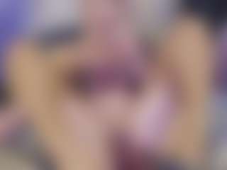 Tania44b's Live Sex Cam Show