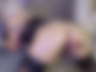 Live cam show with Tania44b - Mature on Camsoda