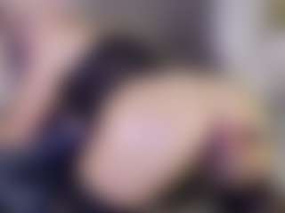 Live cam show with Tania44b - Gamer Mature on Camsoda