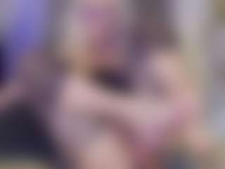 Tania44b's Live Sex Cam Show