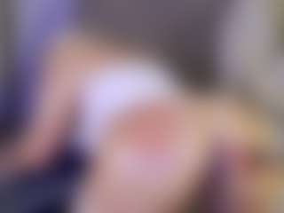 Tania44b's Live Sex Cam Show