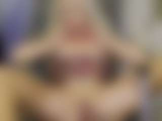 Live cam show with Tania44b - Squirt Mature on Camsoda