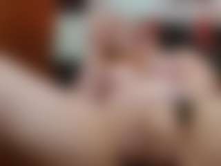 Live cam show with saray-extrovert - Smoking on https://playwithruby.com