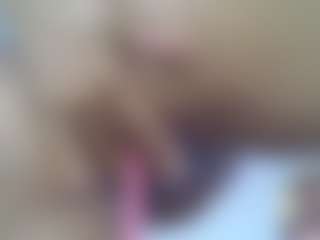 Live cam show with BossBoobies - Shaved Pussy on Camming Site