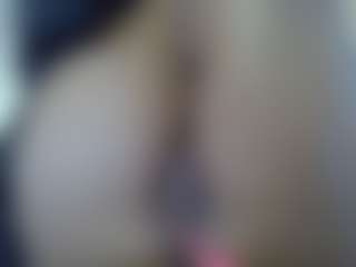 Live cam show with BossBoobies - Amateur Curvy on TastyBlacksLive