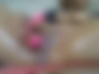 Live cam show with BossBoobies - Rubia on nudelive.tv
