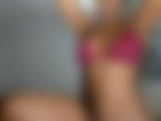 Live cam show with ebonydreamiin - Findomme on instabang