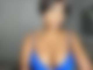 Live cam show with ebonydreamiin - Big Tits on CamwithHer
