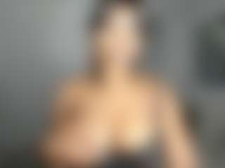 Live cam show with ebonydreamiin - Sexwebcam on CamClone