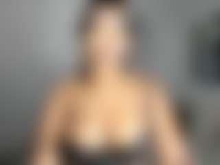Live cam show with ebonydreamiin - Latina on Mixed Magazine Live | colombia