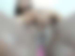 Live cam show with ebonydreamiin - Squirt on Camsoda
