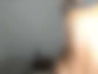 Live cam show with ebonydreamiin - BBW on Milfs Live