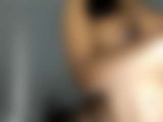ebonydreamiin's Live Sex Cam Show