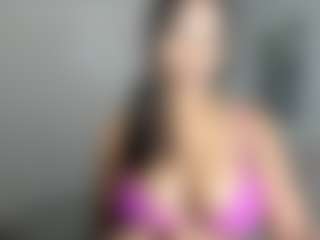 ebonydreamiin's Live Sex Cam Show