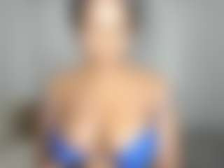 Live cam show with ebonydreamiin - Ebony on Chatstar | colombia