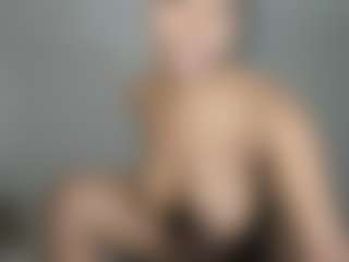 ebonydreamiin's Live Sex Cam Show
