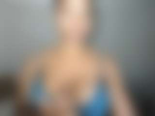 ebonydreamiin's Live Sex Cam Show