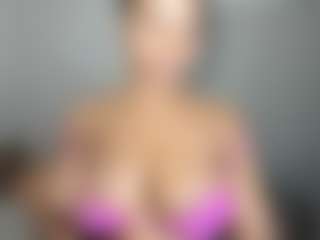 ebonydreamiin's Live Sex Cam Show
