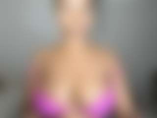 ebonydreamiin's Live Sex Cam Show