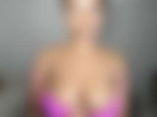 ebonydreamiin's Live Sex Cam Show