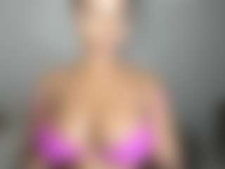 ebonydreamiin's Live Sex Cam Show