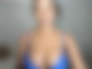 ebonydreamiin's Live Sex Cam Show