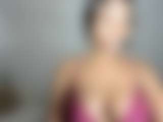 Live cam show with ebonydreamiin - Ebony Lovense on CamClone