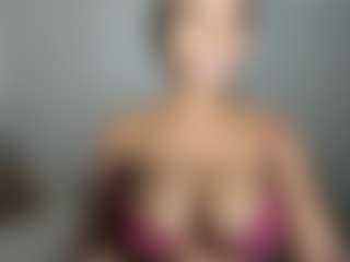 ebonydreamiin's Live Sex Cam Show