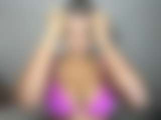 ebonydreamiin's Live Sex Cam Show