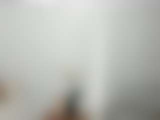 Live cam show with ebonydreamiin - Curvy Teen (18+) on Ass Tok
