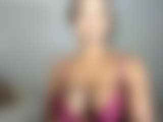 Live cam show with ebonydreamiin - Latina on eurowanks.com | colombia