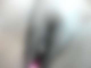 Live cam show with ebonydreamiin - Tease on Uber Horny