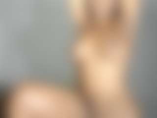 ebonydreamiin's Live Sex Cam Show