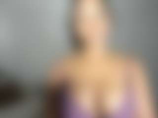 ebonydreamiin's Live Sex Cam Show