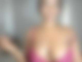 ebonydreamiin's Live Sex Cam Show