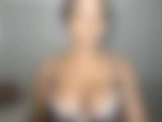 ebonydreamiin's Live Sex Cam Show