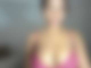 Live cam show with ebonydreamiin - Ebony on Camsoda | colombia