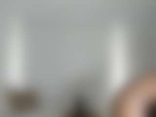 Live cam show with ebonydreamiin - Spanish Teen (18+) on Camsoda | colombia