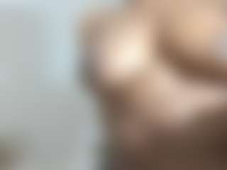 ebonydreamiin's Live Sex Cam Show