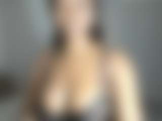 Live cam show with ebonydreamiin - Latina Toys on chickslive.net | colombia