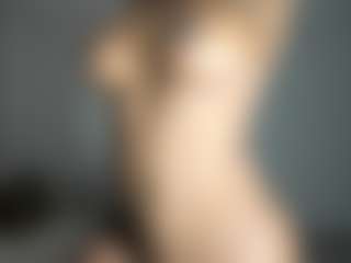 ebonydreamiin's Live Sex Cam Show