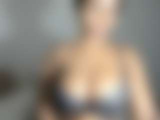 ebonydreamiin's Live Sex Cam Show