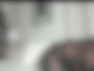 ebonydreamiin's Live Sex Cam Show