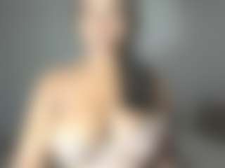ebonydreamiin's Live Sex Cam Show