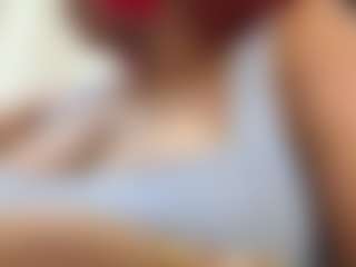 Live cam show with Nia Harriss - Brown Hair on AdultVida.com