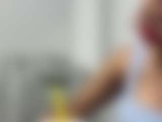 Live cam show with Nia Harriss - Brown Hair on eurowanks.com