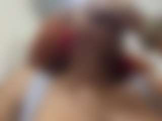 Live cam show with Nia Harriss - Big Tits on Camsoda