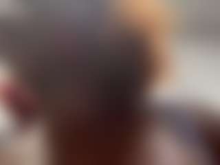 Live cam show with Nia Harriss - Big Tits on Soda Cam