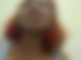 Live cam show with Nia Harriss - Brown Hair on Adult Interactions