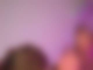 Live cam show with Nia Harriss - Big Tits on Camsoda